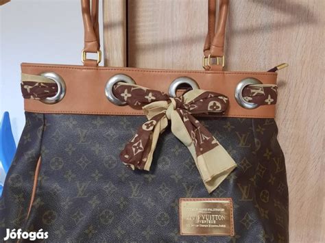 mennyibe kerül egy louis vuitton táska